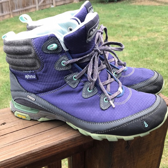 ahnu hiking boots